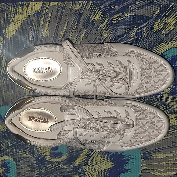 Michael Kors Women sneakers - Picture 1 of 6